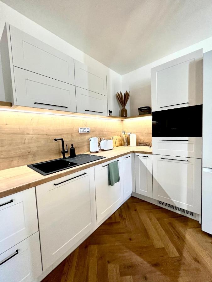 Apartman Elen Nové Město nad Metují Exteriör bild