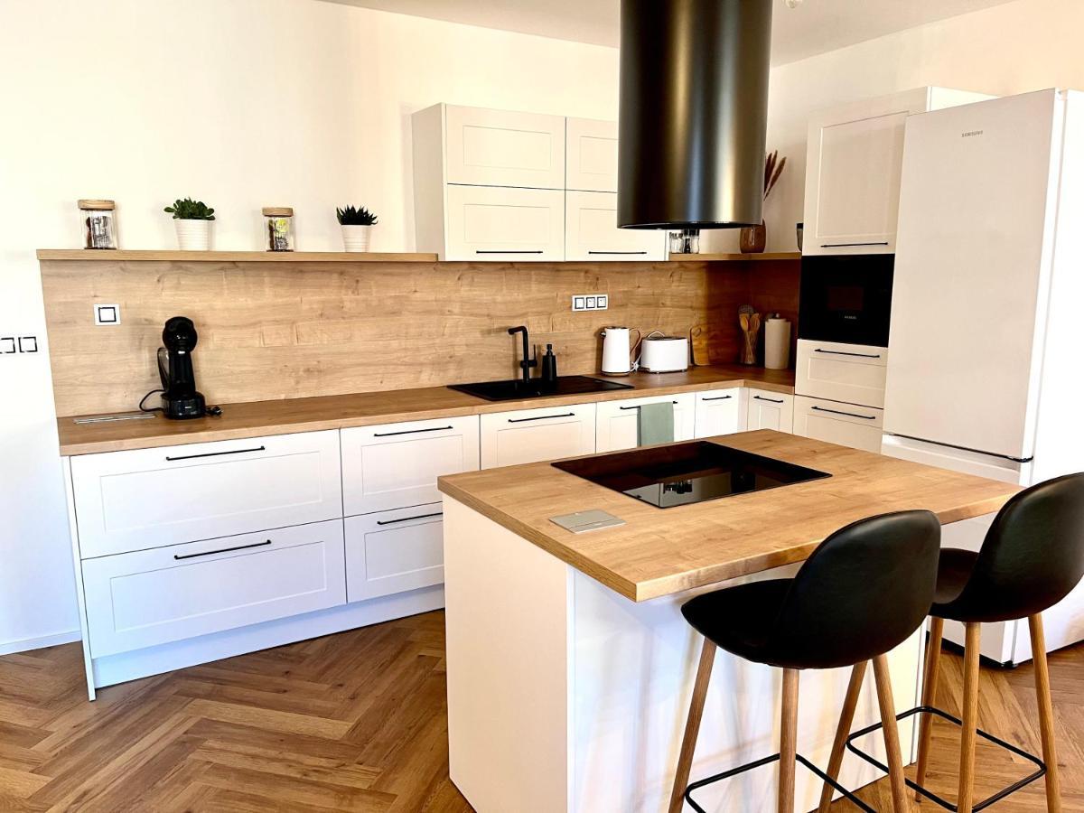 Apartman Elen Nové Město nad Metují Exteriör bild