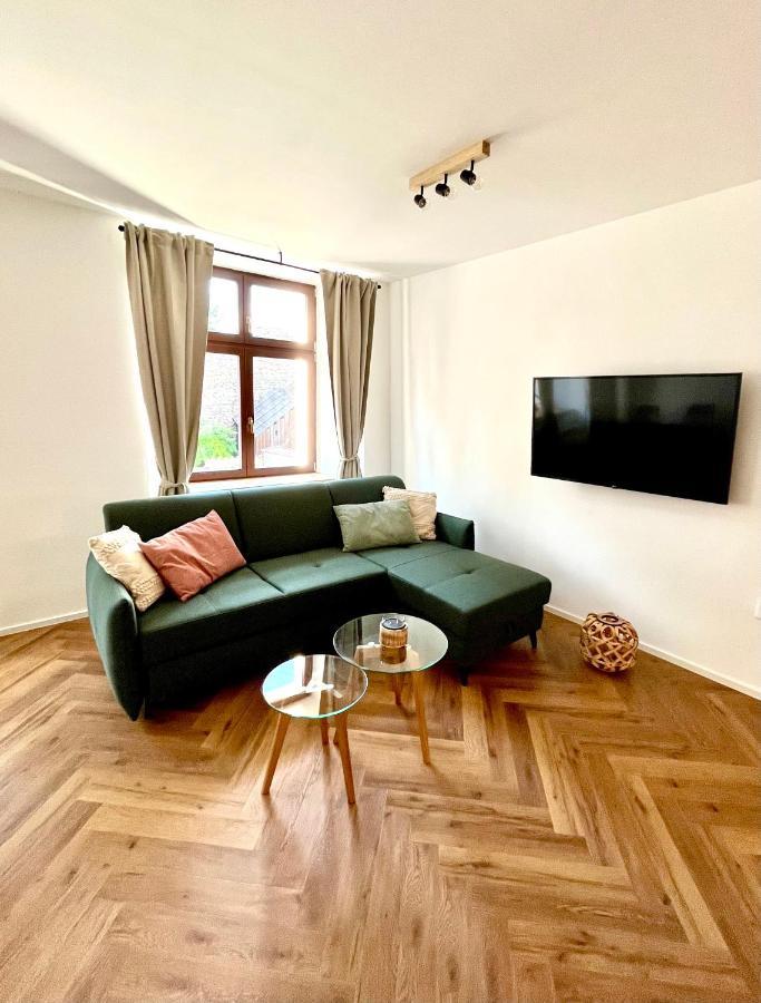 Apartman Elen Nové Město nad Metují Exteriör bild