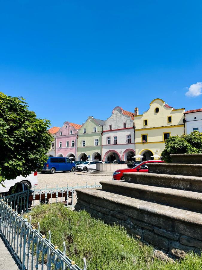 Apartman Elen Nové Město nad Metují Exteriör bild