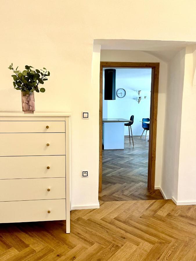 Apartman Elen Nové Město nad Metují Exteriör bild