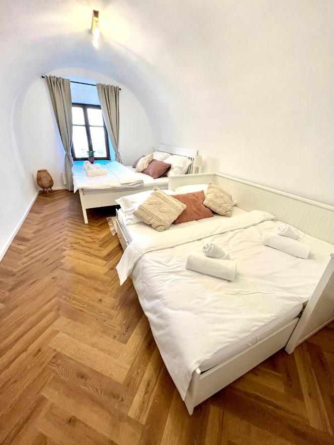 Apartman Elen Nové Město nad Metují Exteriör bild